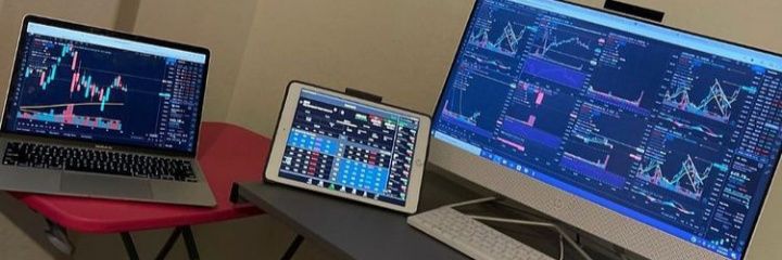 vickyplzz's profile banner image
