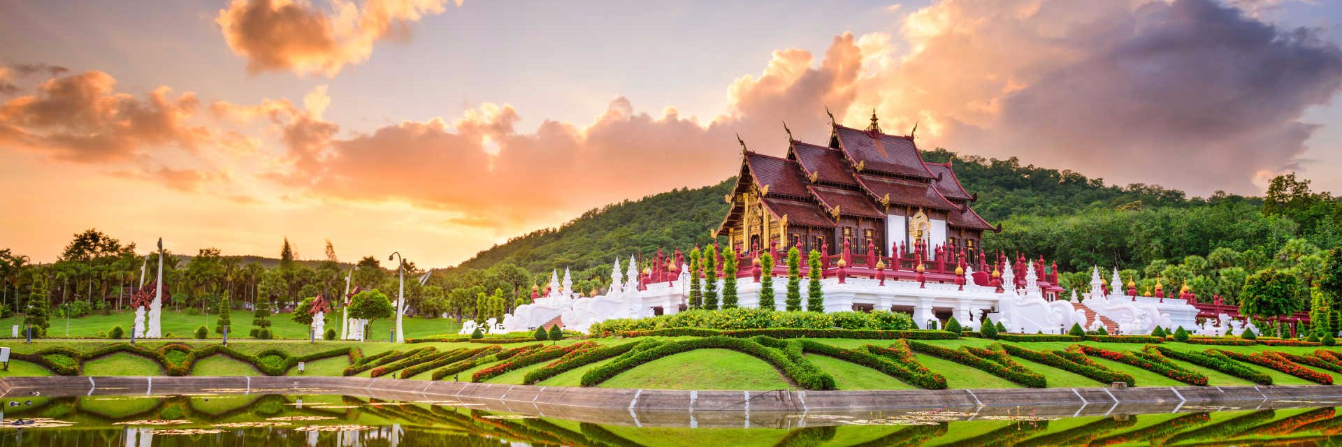 Pakatrip's profile banner image