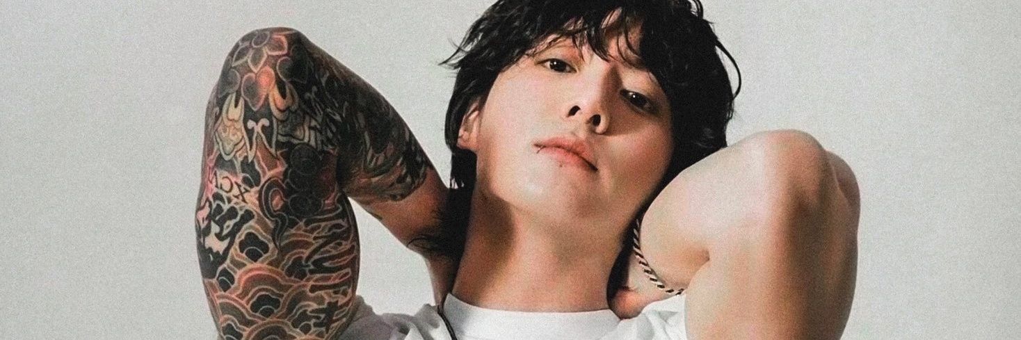 njellatan's profile banner image