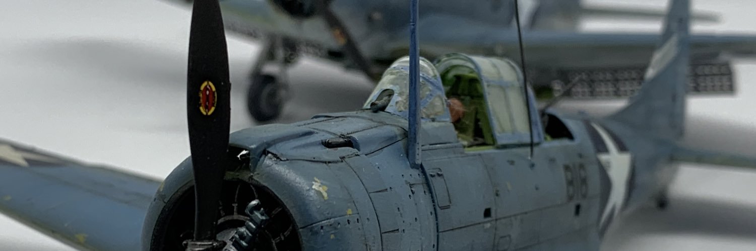 Model_Officer's profile banner image