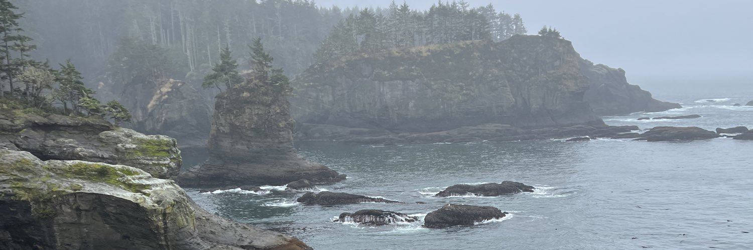 hannahblin's profile banner image