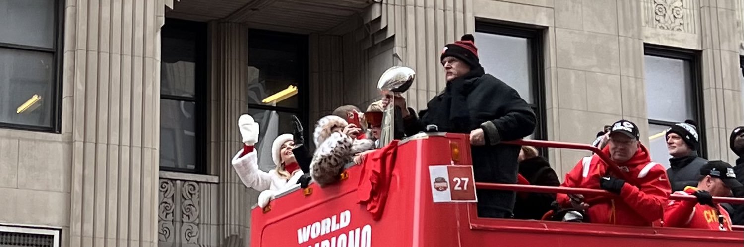 kissin’ kate barlow banner