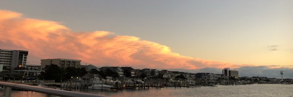 Leah_Behrends Profile Banner