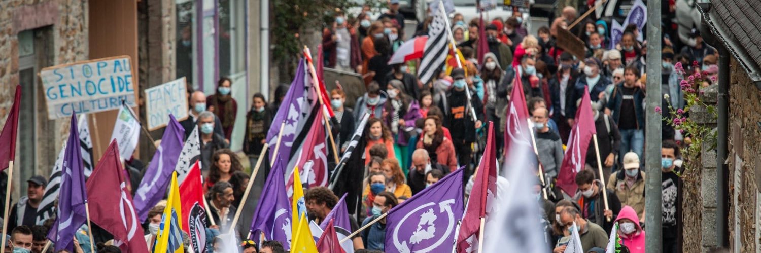 War-Sav ! (p) O.G.I banner