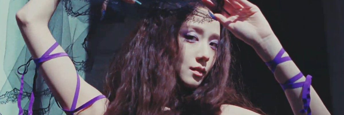 lov3jisoo's profile banner image