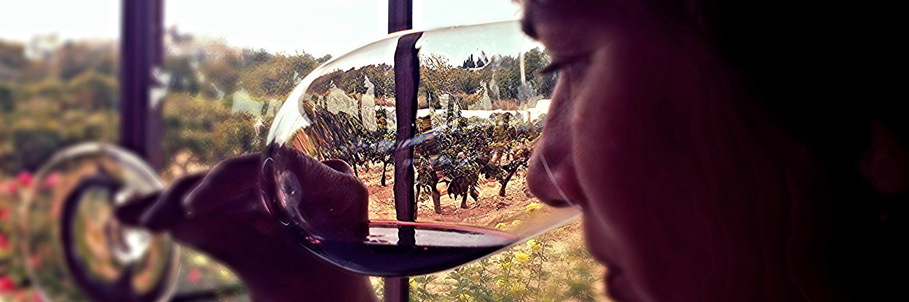 nuriafaris's profile banner image