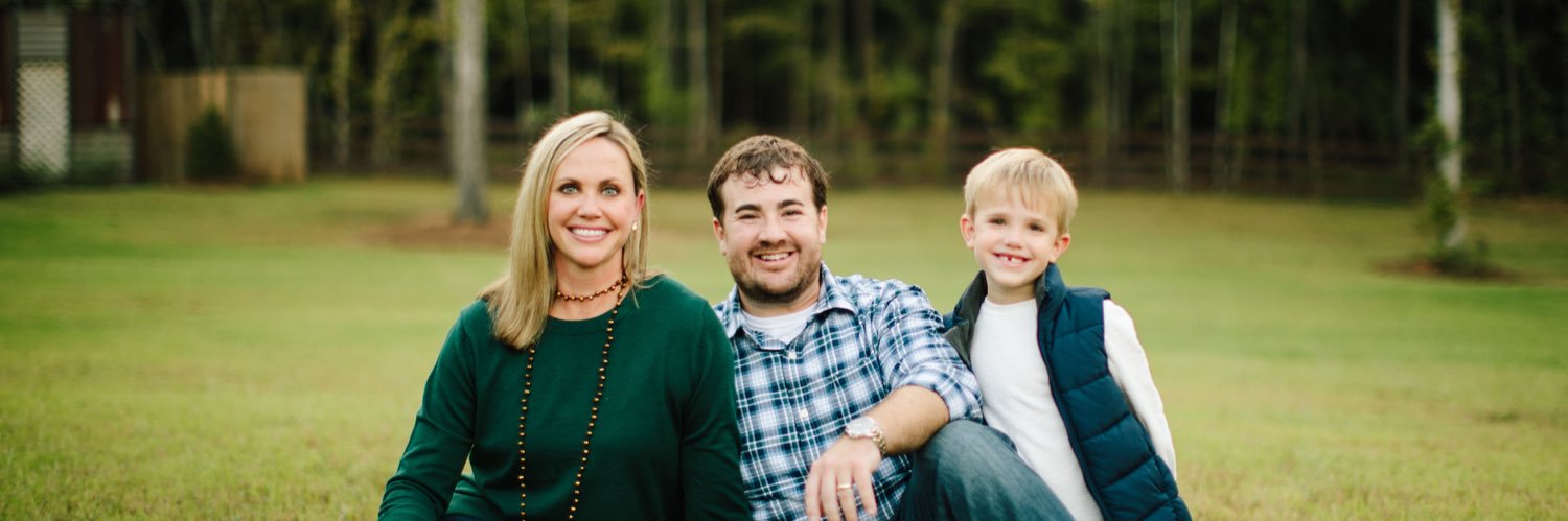 amyhefner1115's profile banner image