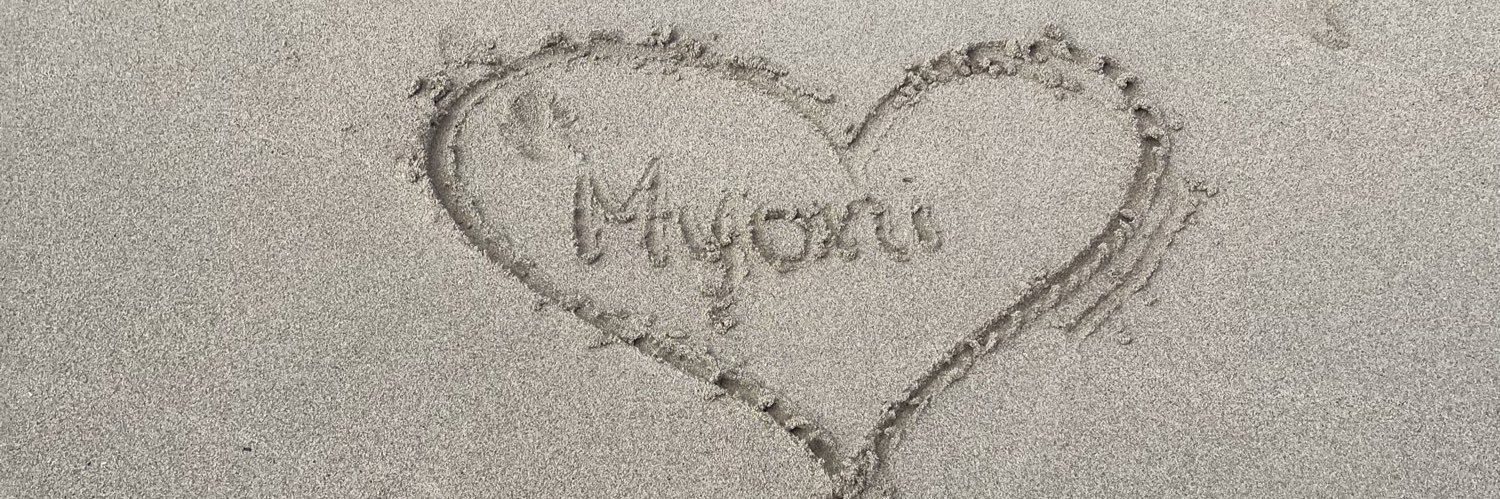 MyoniSimone_'s profile banner image