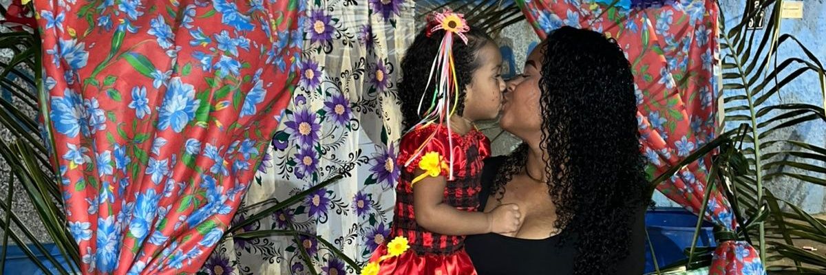 laradutraa's profile banner image