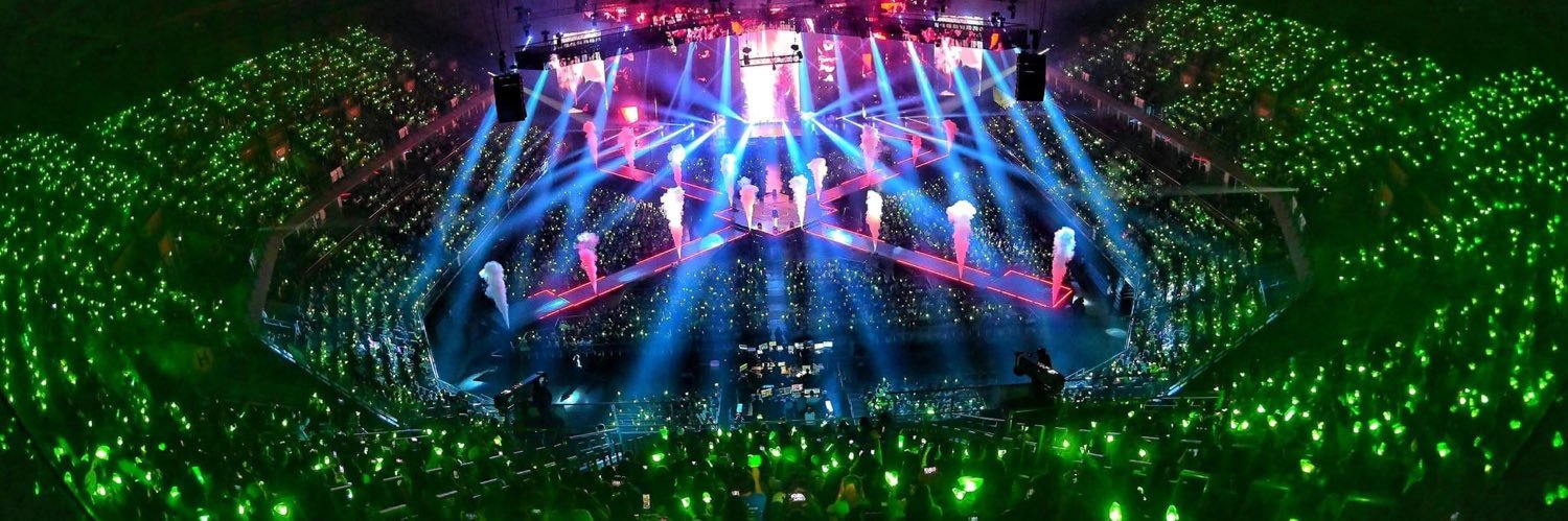 Maeme (∪.∪ )...zzz 💚💙🤍 banner