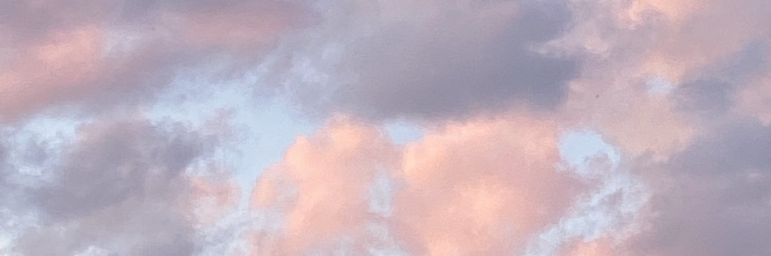 emsngu's profile banner image