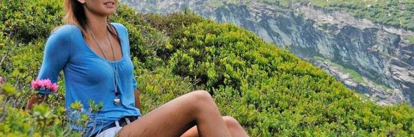 loretz_rosy's profile banner image