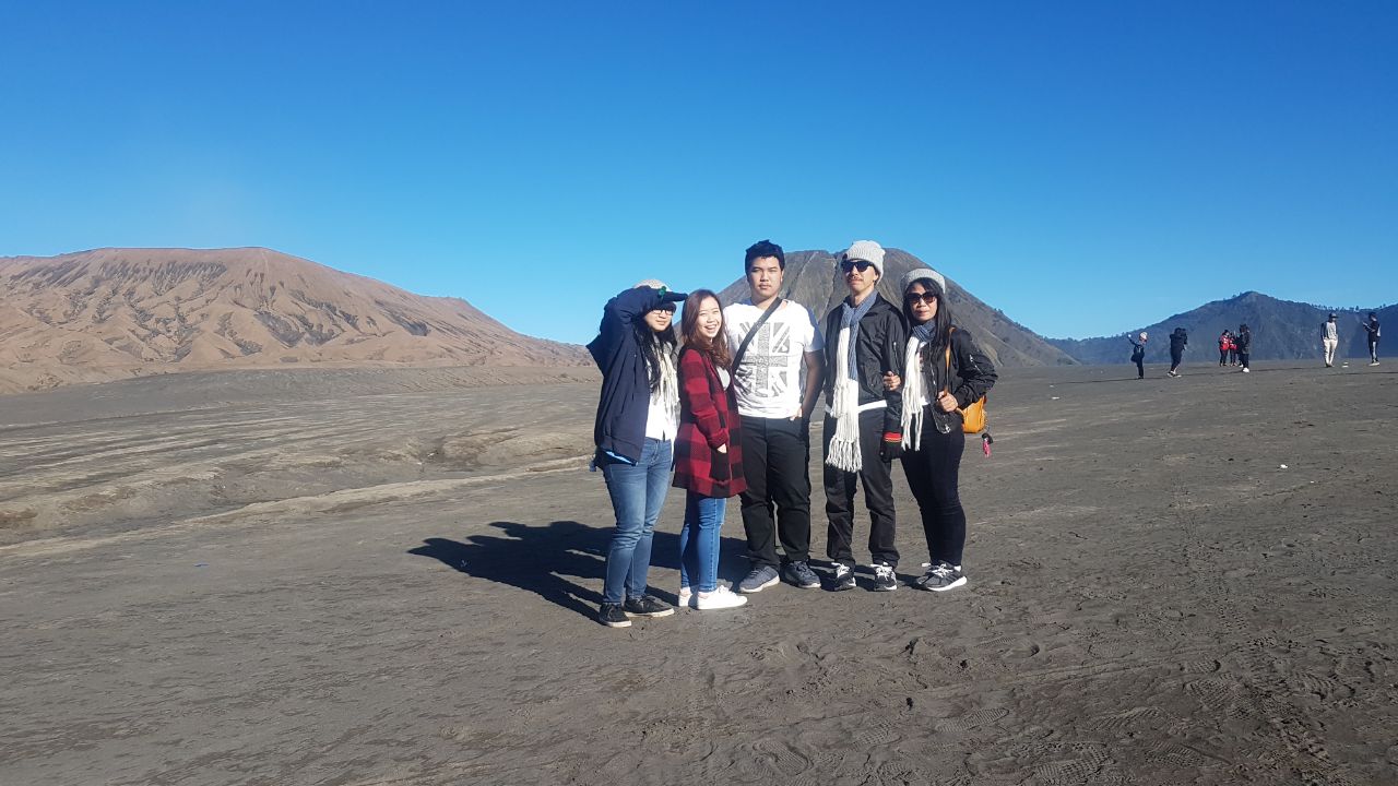 YuLy_Hong's profile banner image