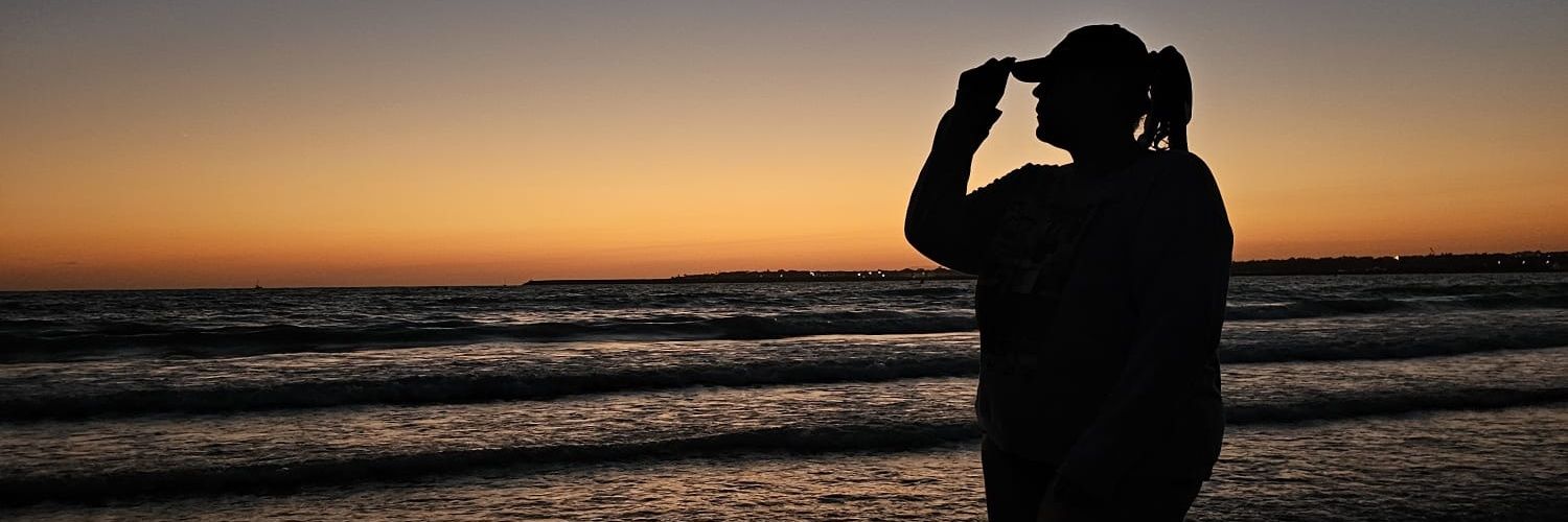 chariN96's profile banner image