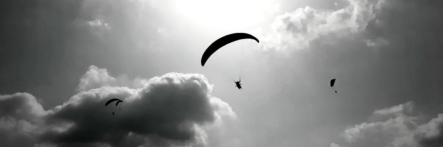 TanviPurohit's profile banner image