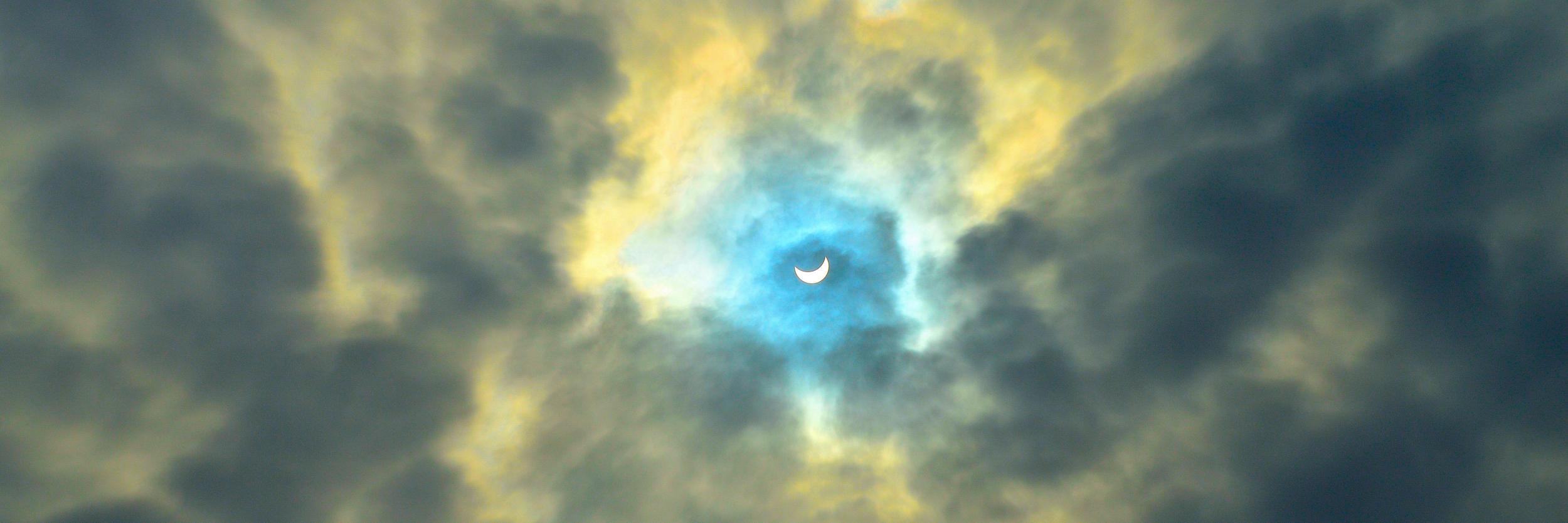 L0VEzen's profile banner image