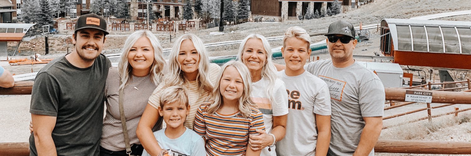 BondMackenzie's profile banner image