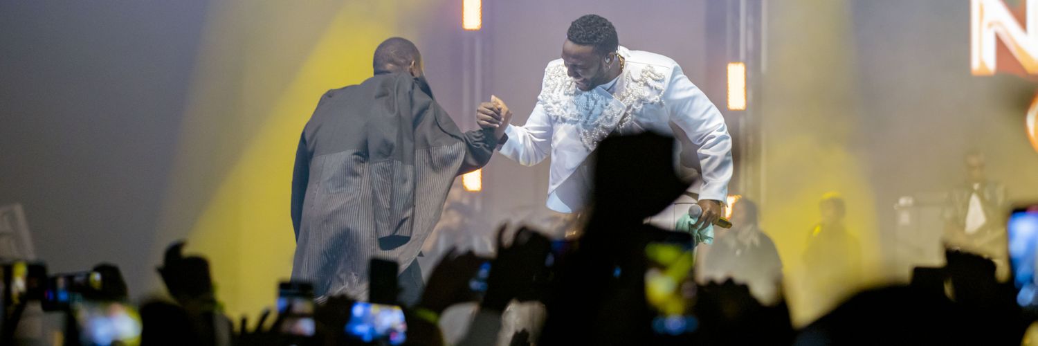 Tom Close 𓋹 banner