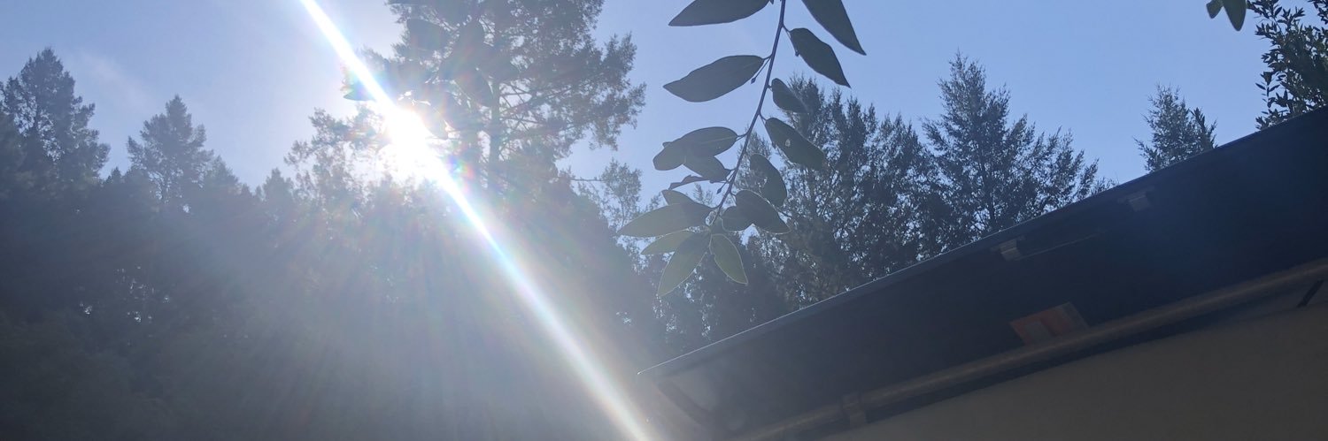 Aqui Aca banner