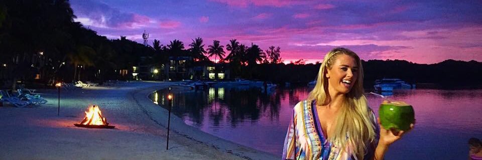 nicolacowell's profile banner image
