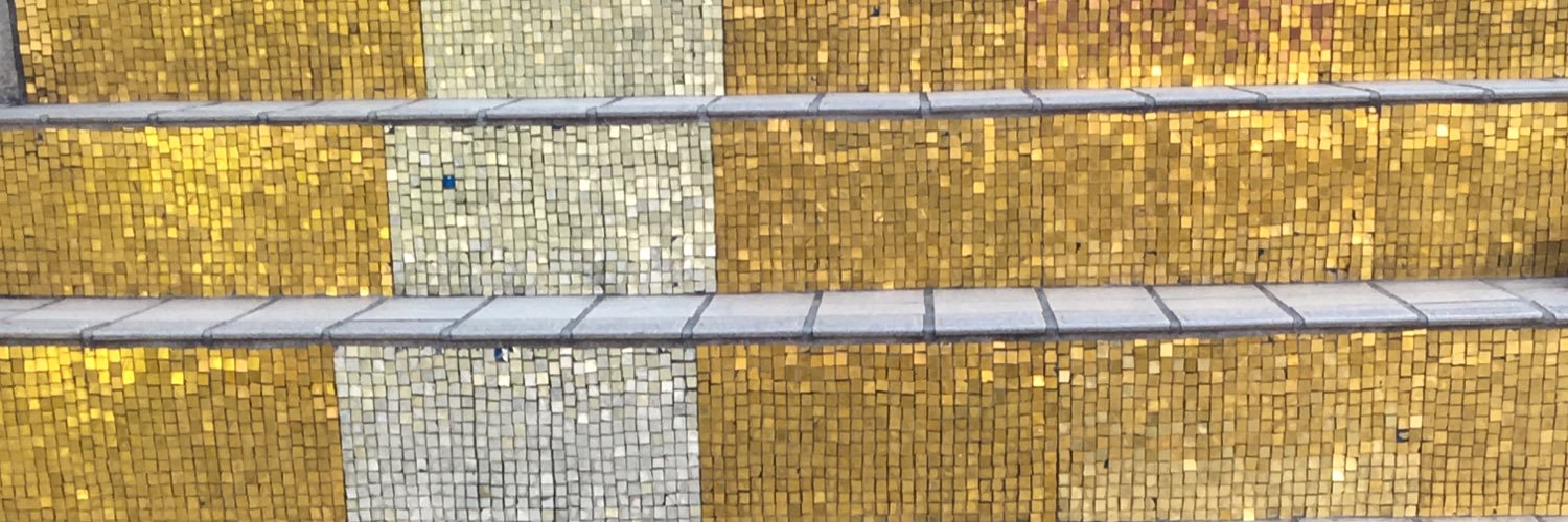 holligolighty's profile banner image