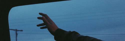 holidayquin's profile banner image
