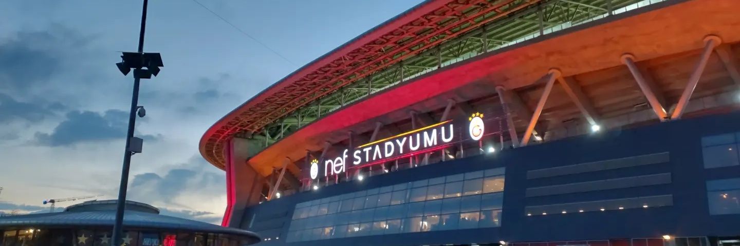 ozgurco's profile banner image