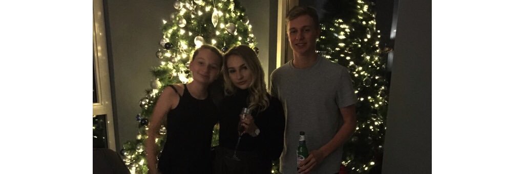 elishaaskinner's profile banner image