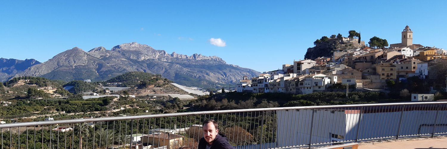 requena8's profile banner image