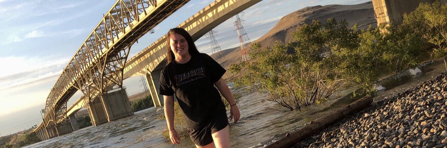 hannafindley's profile banner image