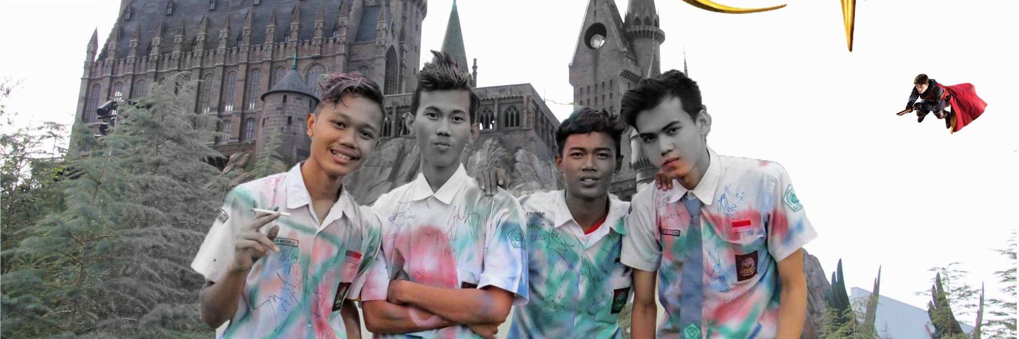 Dinesian ☄ banner