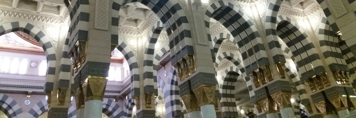 indah_774's profile banner image