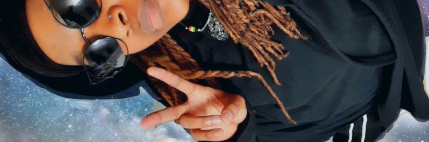 Jaethelyoness's profile banner image