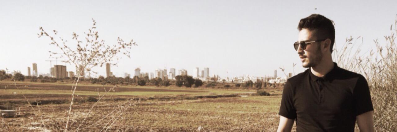 Roy Ronen banner
