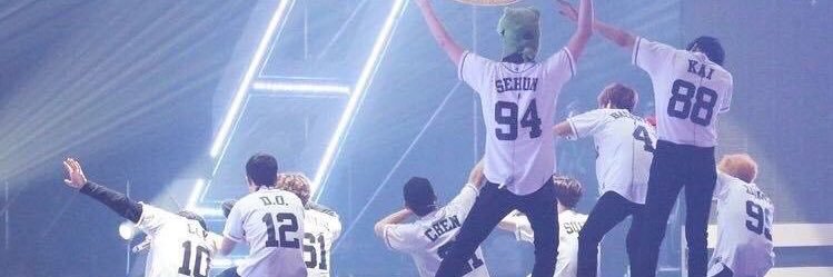 begfor_moon's profile banner image