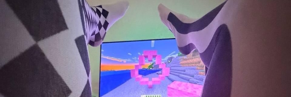 do_velynn's profile banner image