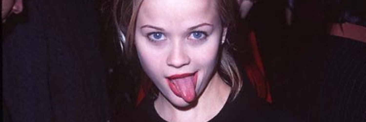 juuli_godoy's profile banner image
