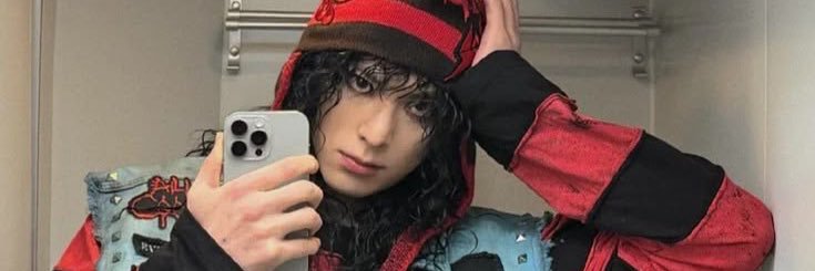 wstlv's profile banner image