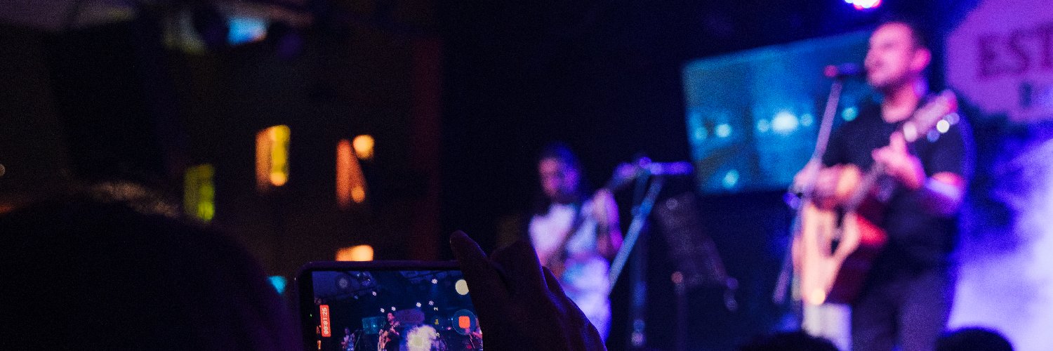 danireynoso's profile banner image