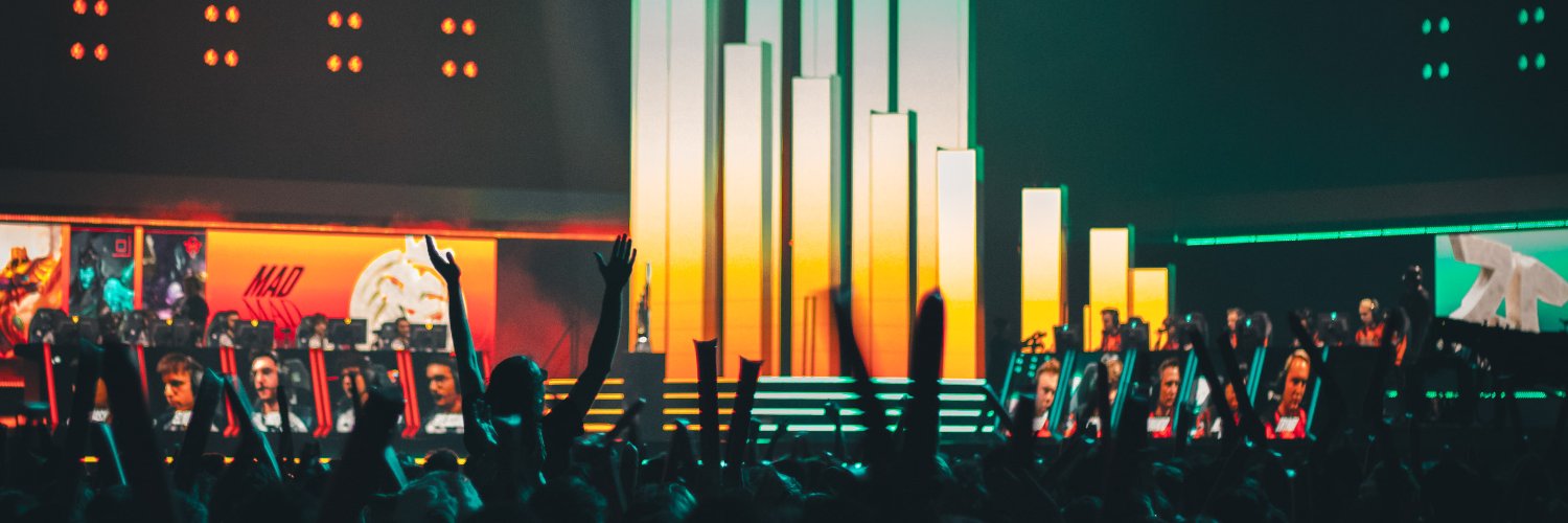 Flo | AFKa 📸 banner