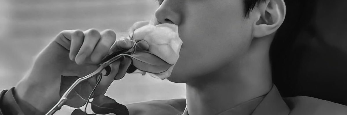 mooonflakes's profile banner image