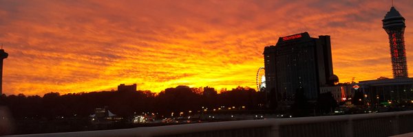 ErinParanuk Profile Banner