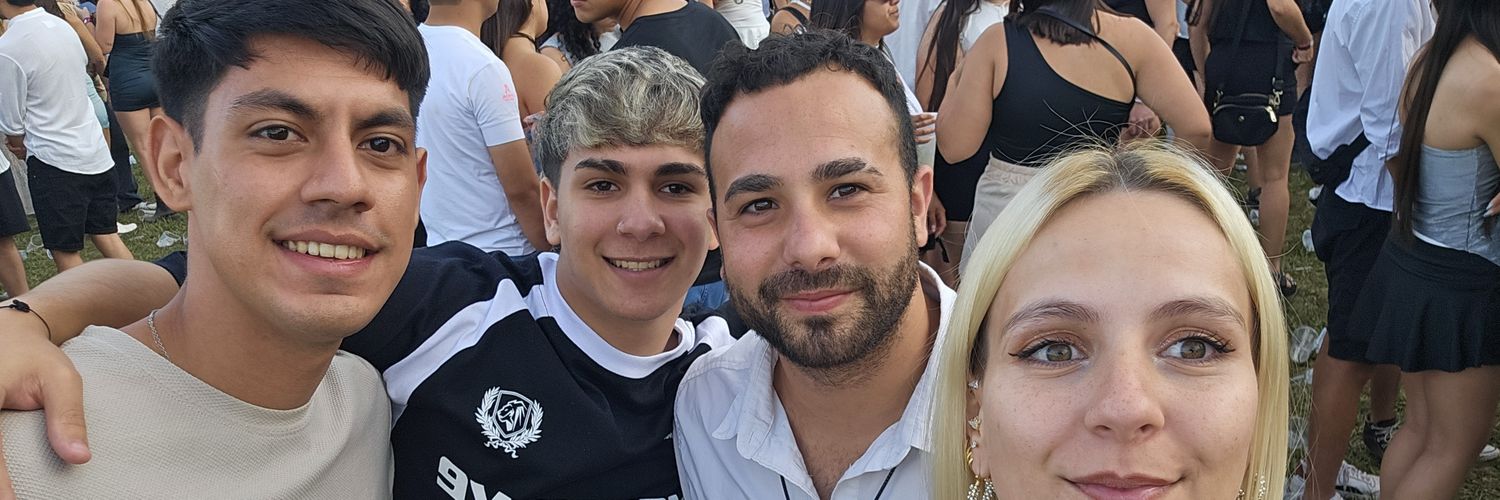 agustinarubiag's profile banner image