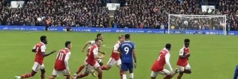 G banner