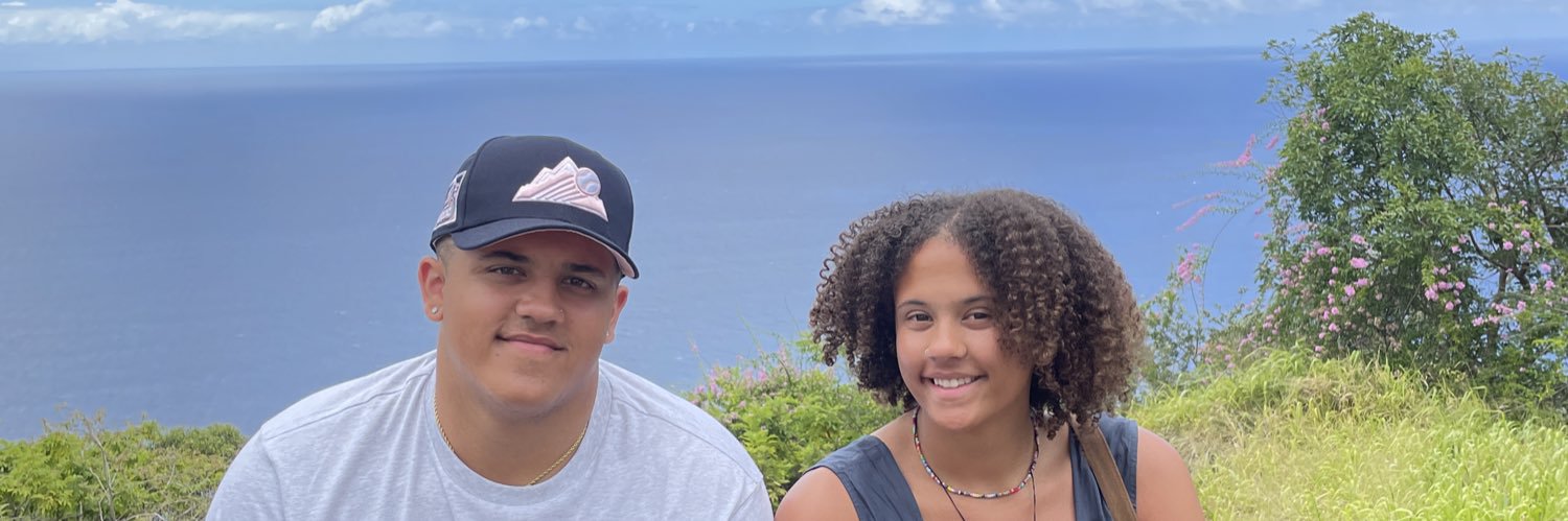 aliwiley1221's profile banner image