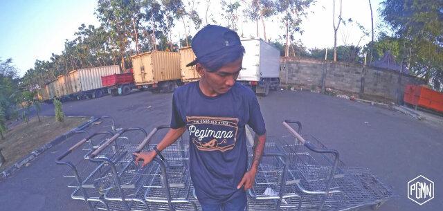 pegimanacloth's profile banner image