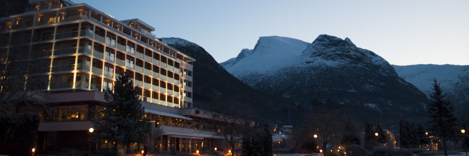 Hotel Alexandra, Loen banner