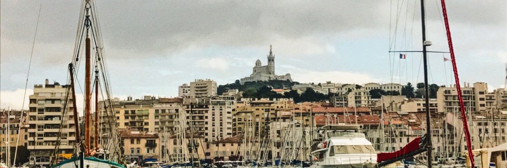 Maxime banner