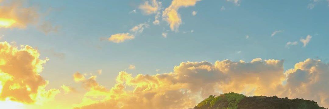 warnapinkloh's profile banner image