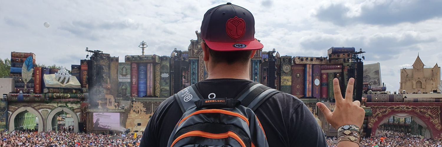 raphaox's profile banner image